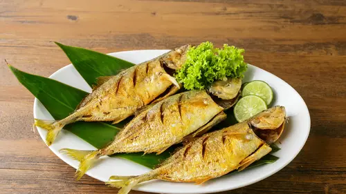 Inilah cara mengolah ikan kembung dengan 10 resep lezat ini. Mulai dari ikan kembung goreng yang renyah paling enak di santap.